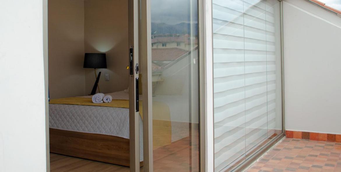 Hotel Brist0L Suites Centro Historico Cuenca Exteriör bild